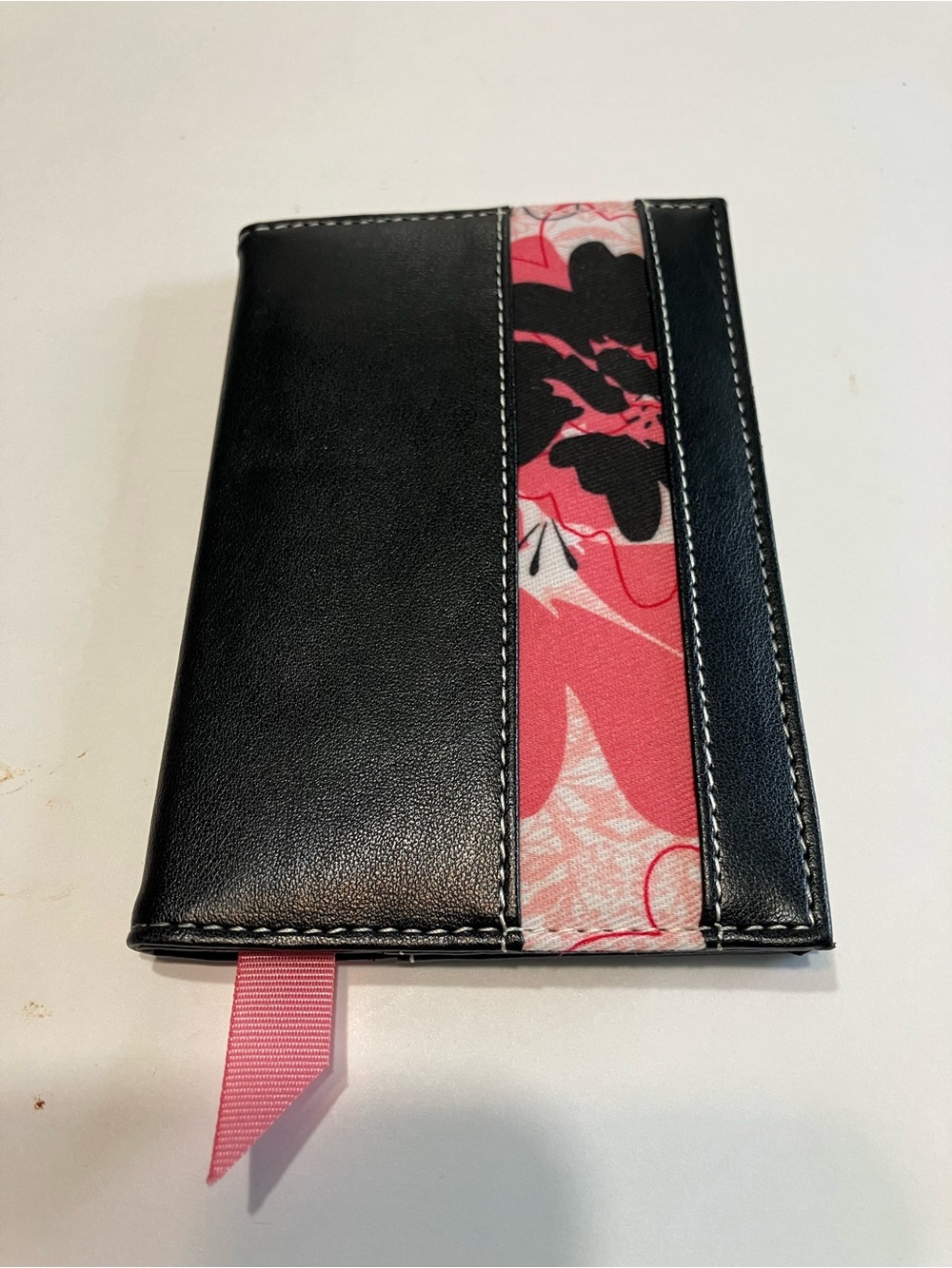 Mary Kay Passport ID Holder Wallet Black Pink Floral  Leather Case